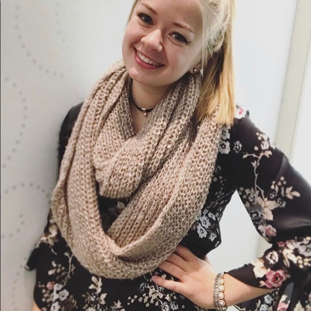 Meet your Posher, Megan